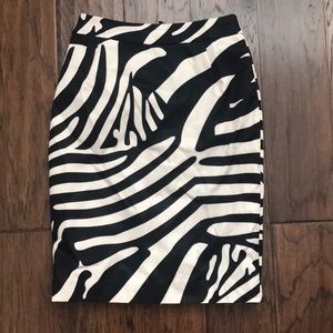 H&M Printed Pencil Skirt